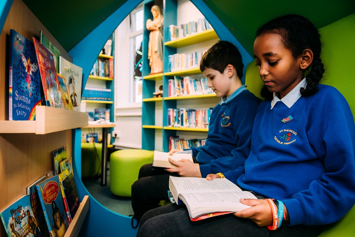 Children reading books