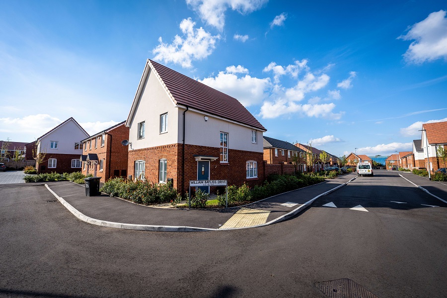 Streetscene, James Mill Way, Wolverhampton