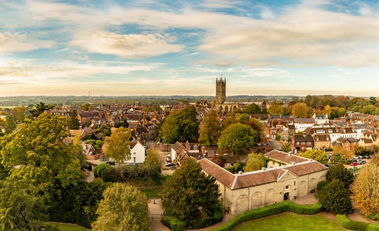 View over the town of Warwick with church