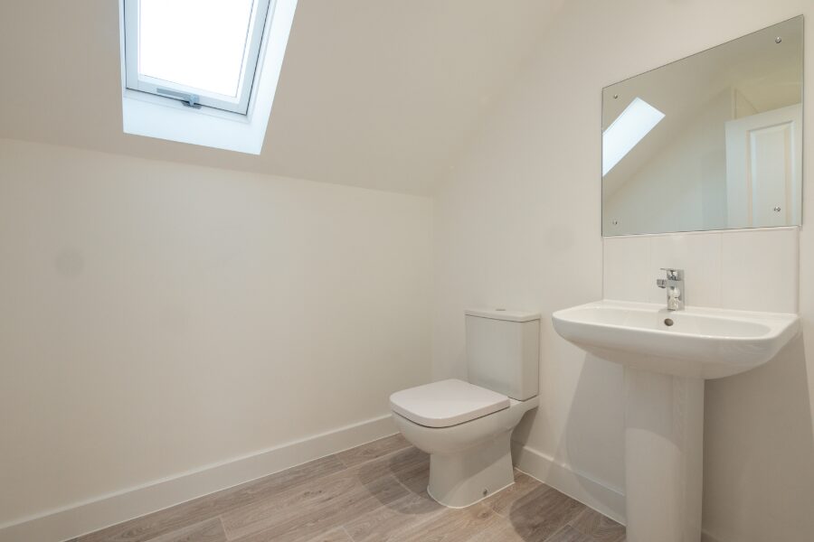 main bedroom ensuite