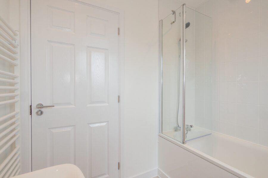 fitted white bathroom