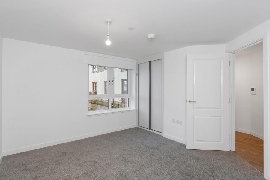 Tay - Bedroom with Fitted Wardrobe