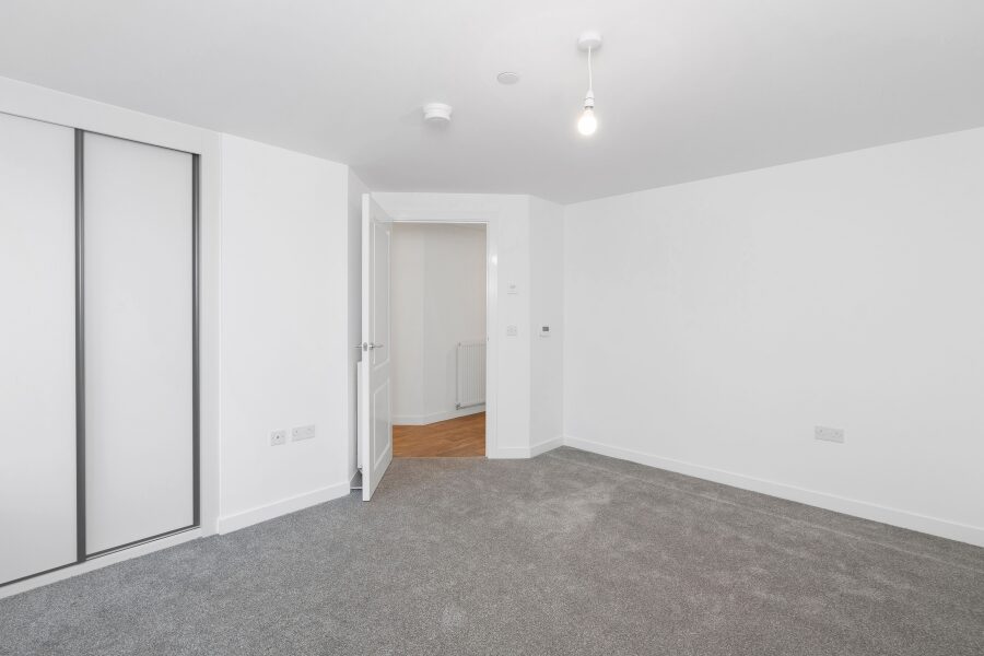 Tay - Bedroom with Fitted Wardrobe