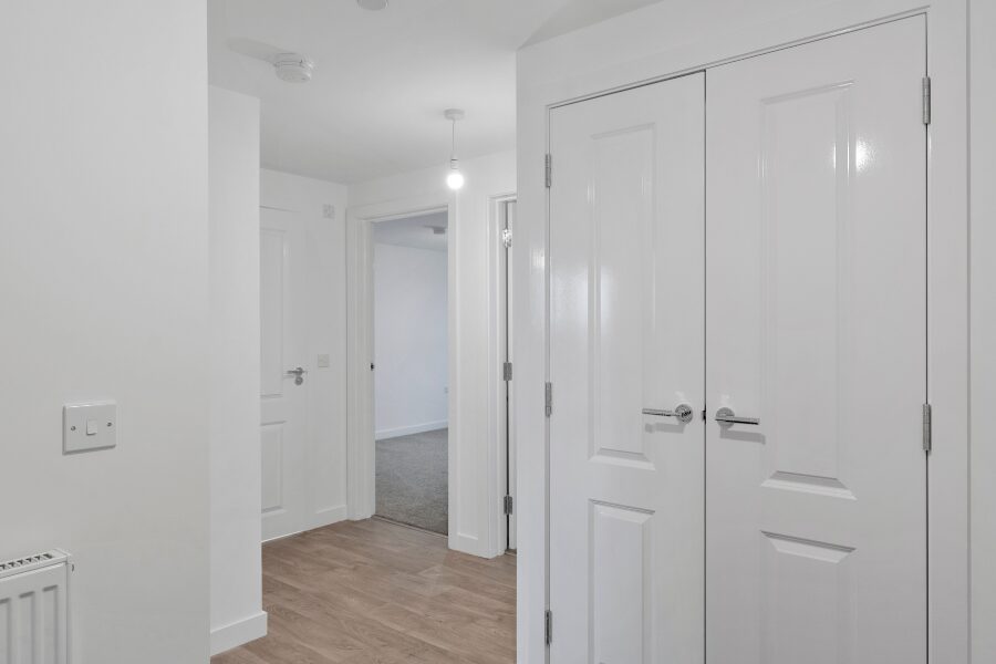 Conon - Apartment Hallway