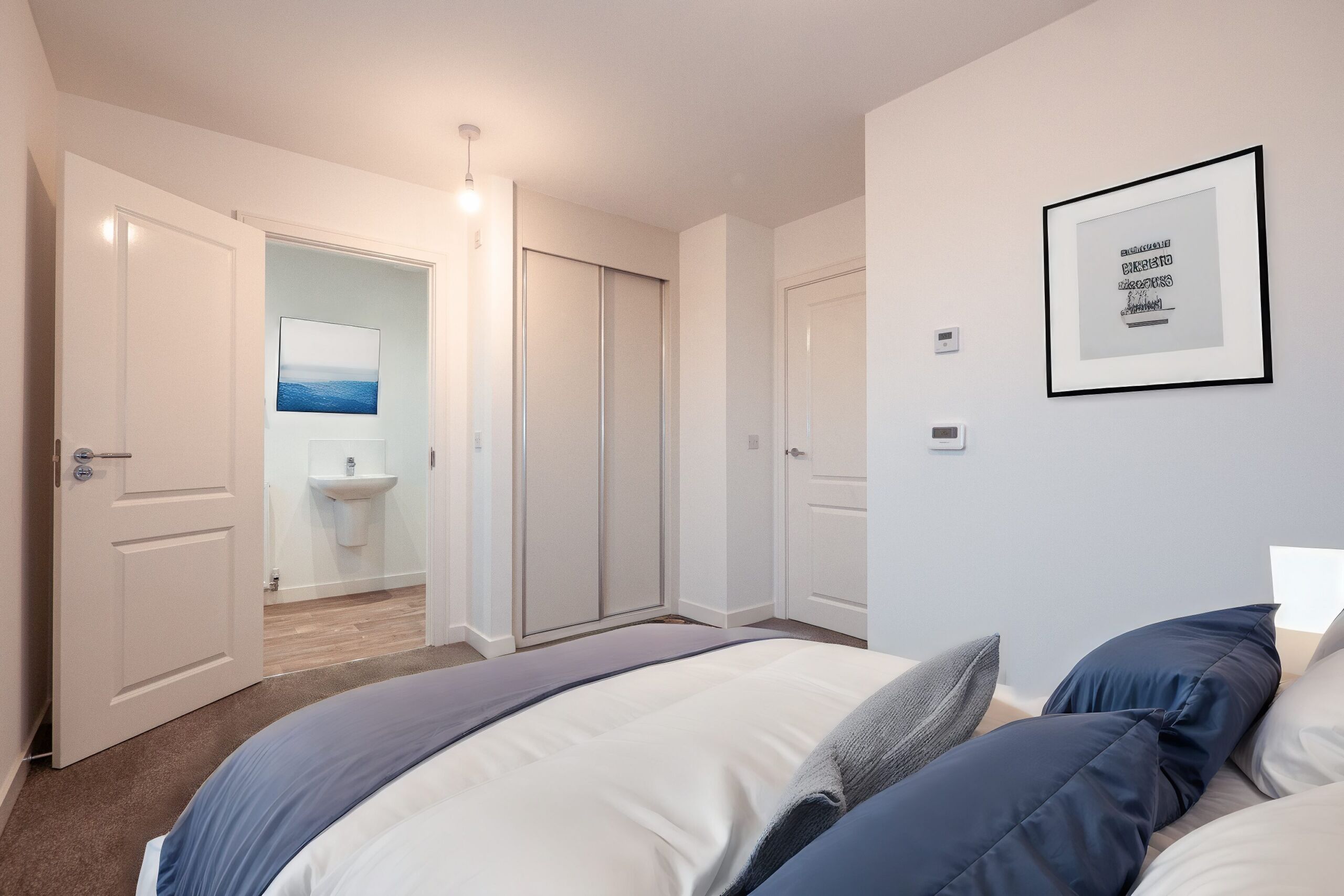 Master Bedroom (2)