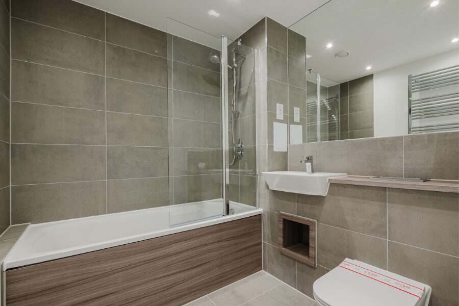 Calathea Bathroom