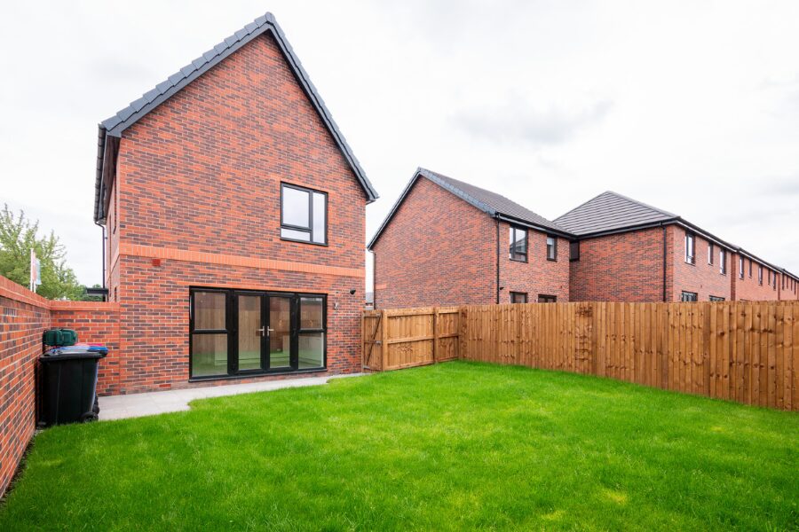 maree rear house external
