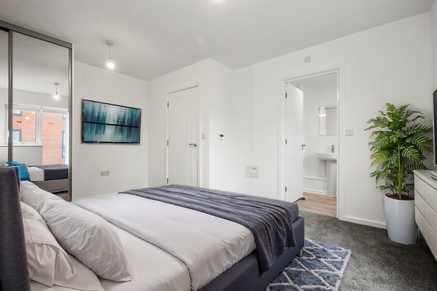witney main bedroom