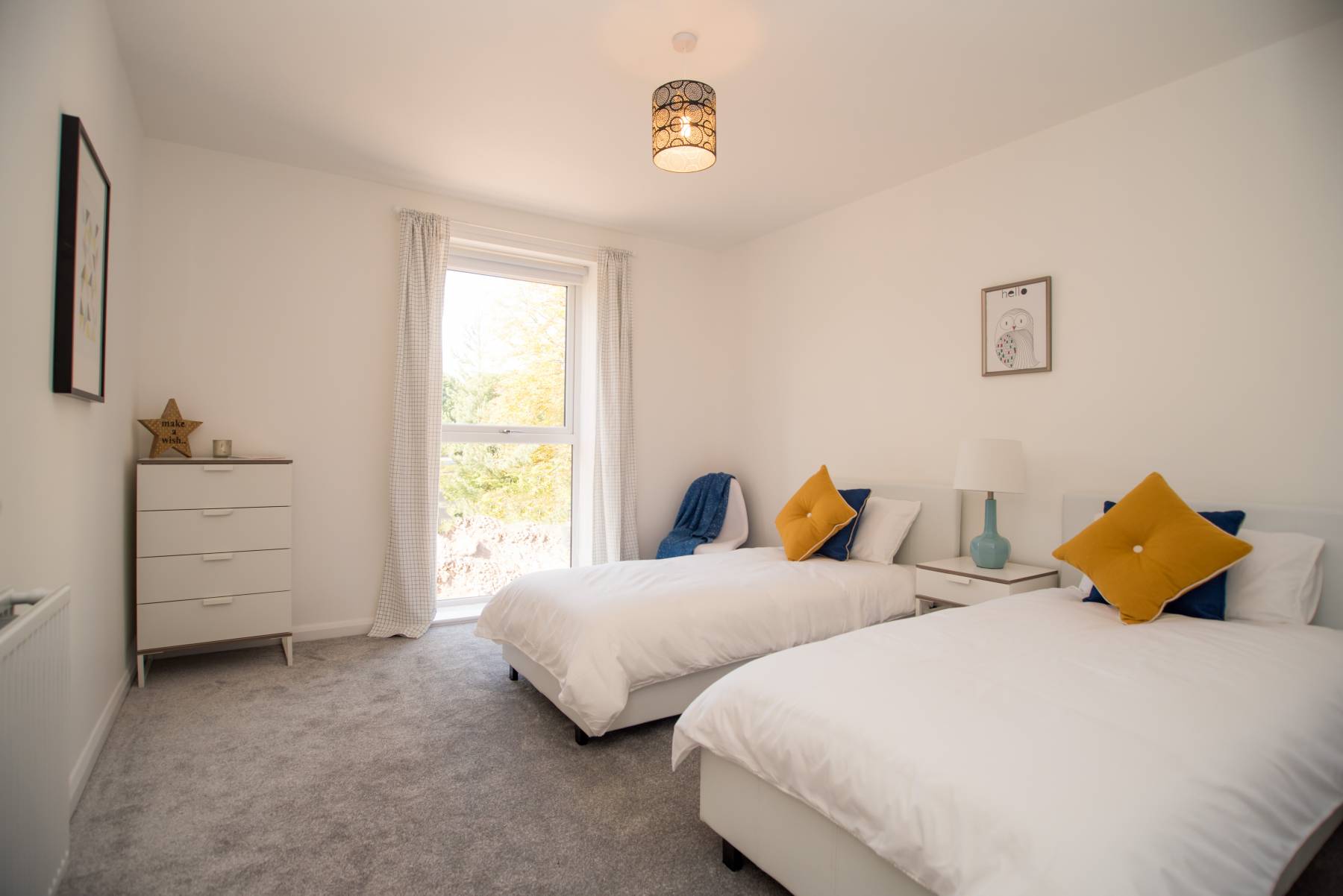 Ash bedroom