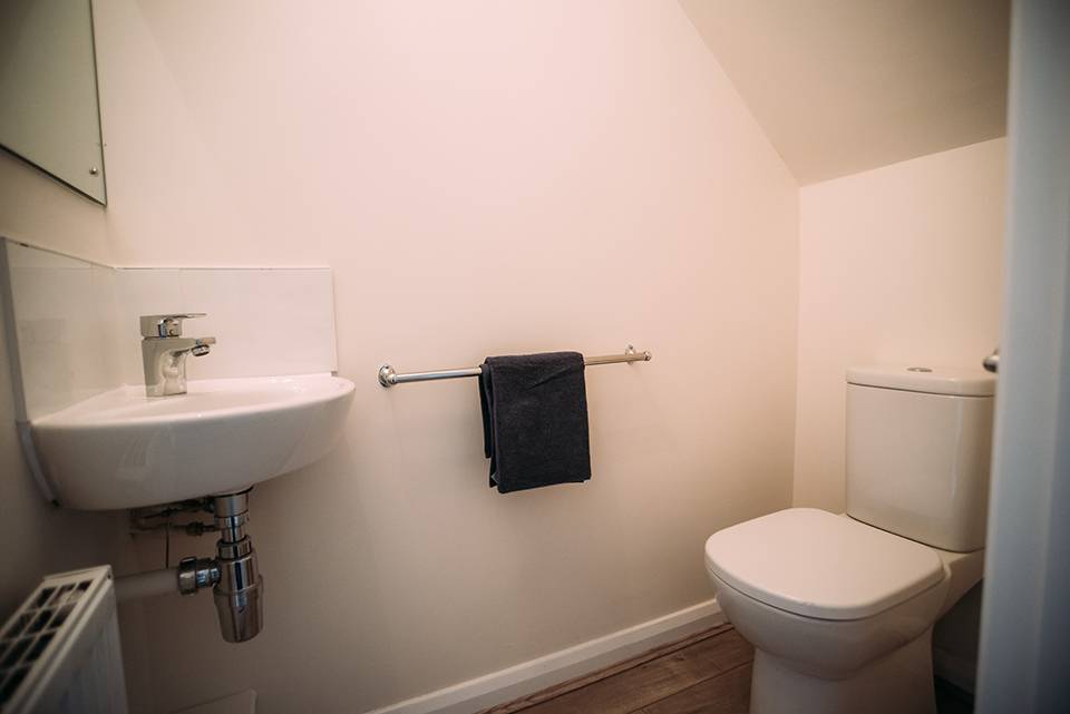 avon wc