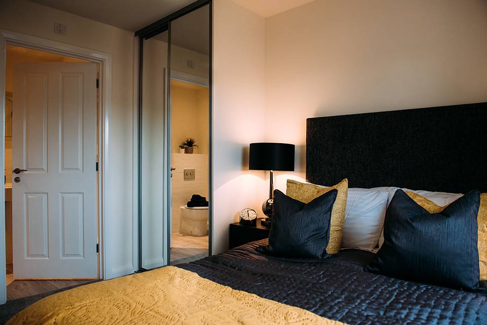 avon bedroom