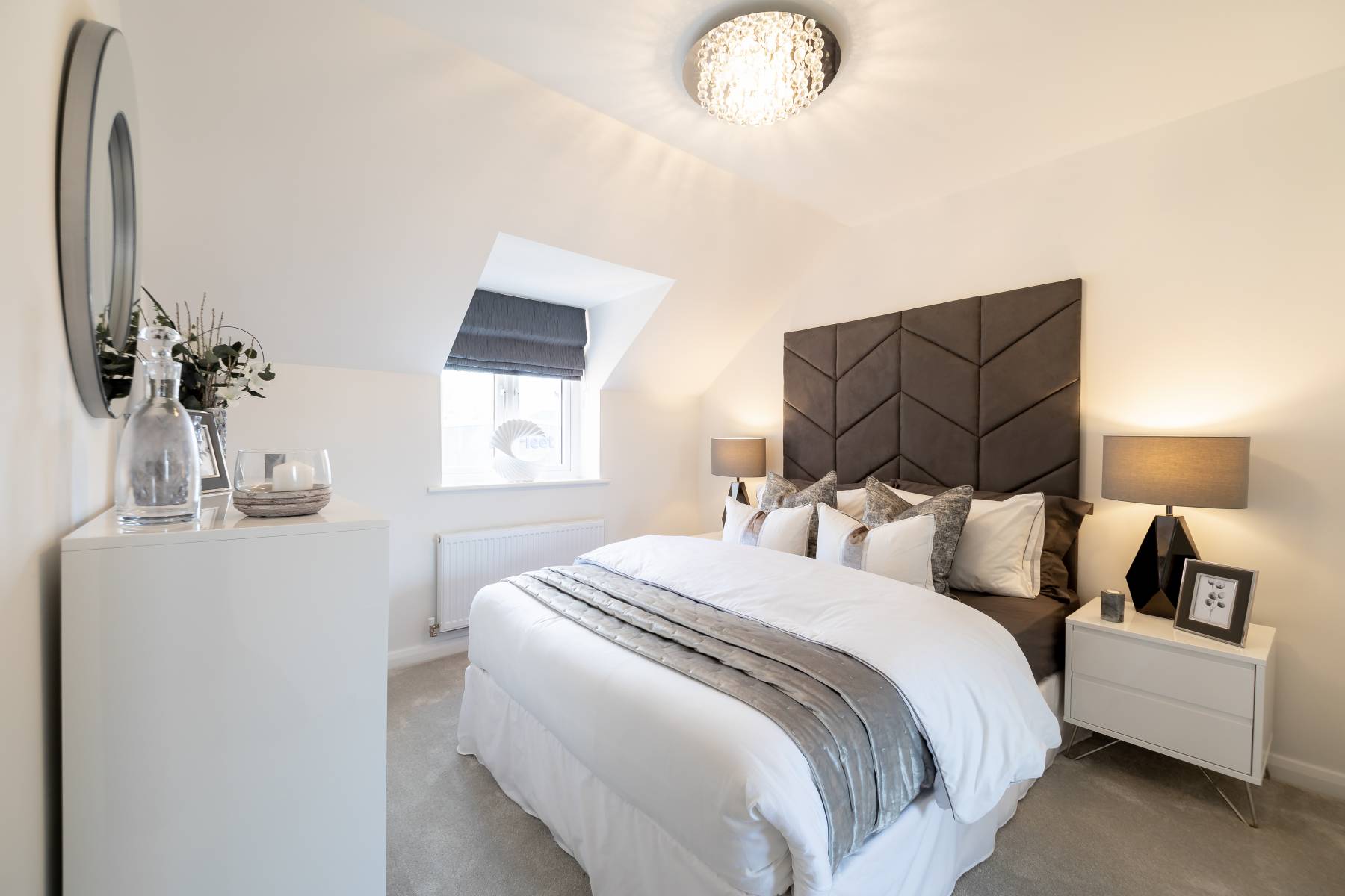 holly bedroom