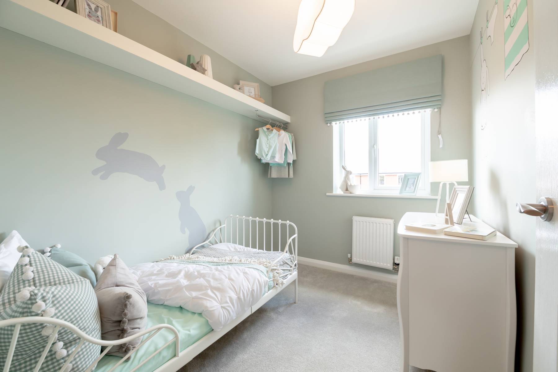 holly bedroom