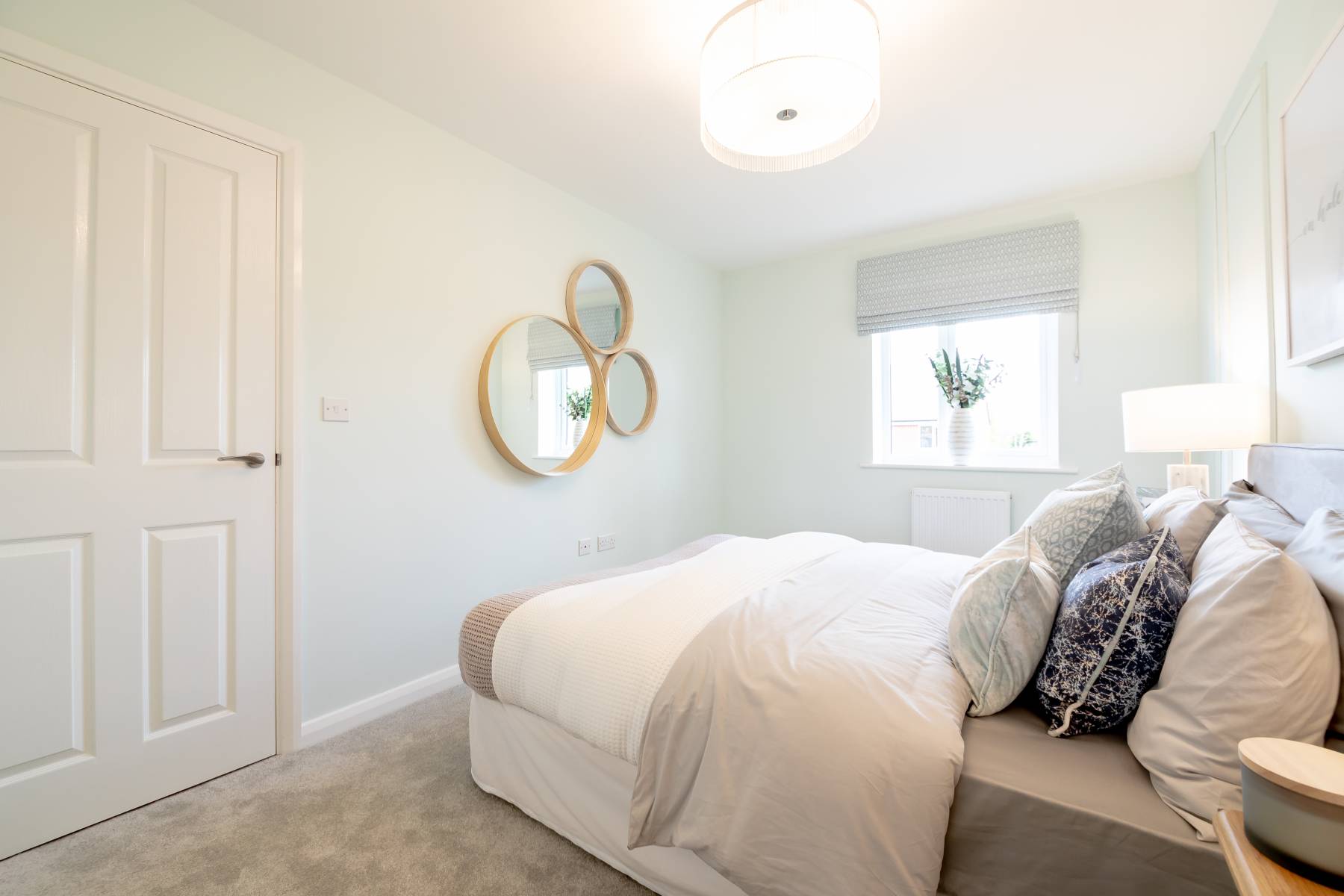 holly bedroom
