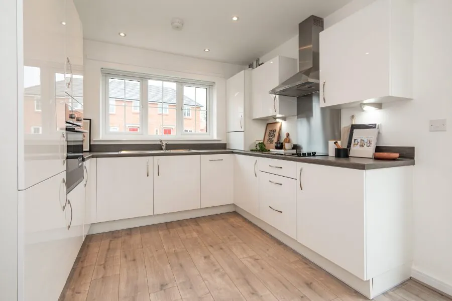 grantham fitted white kitchen