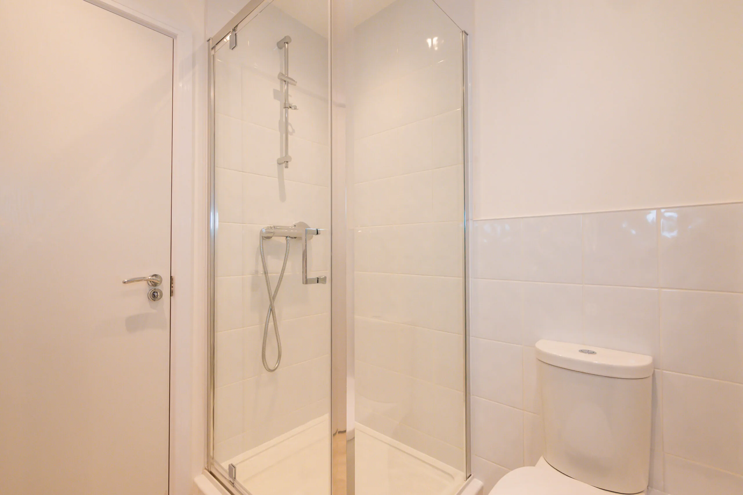 Blyth FS fitted bathroom