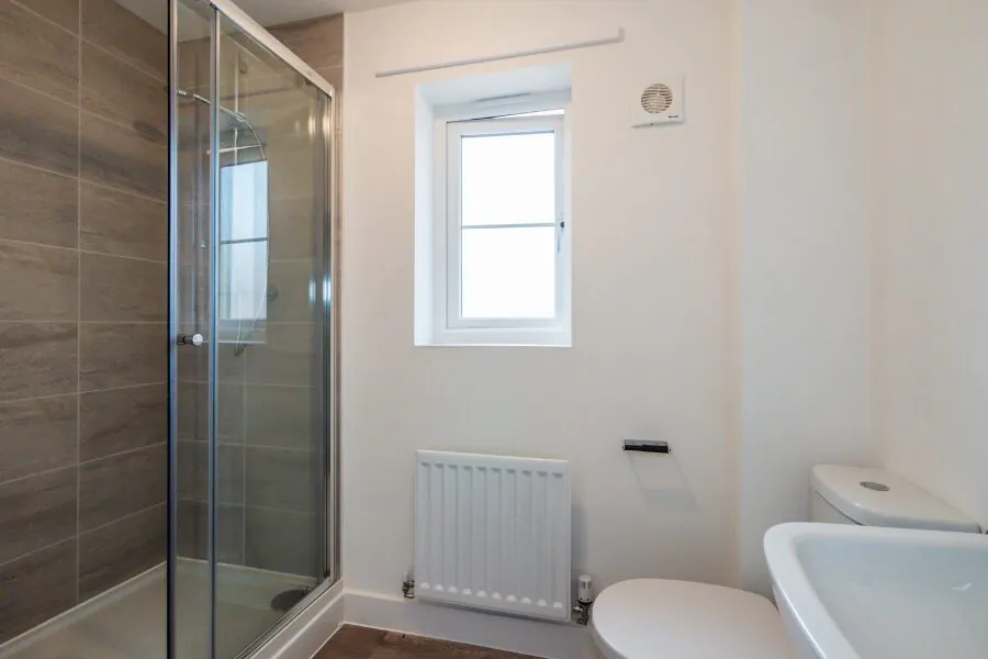 leverton ensuite