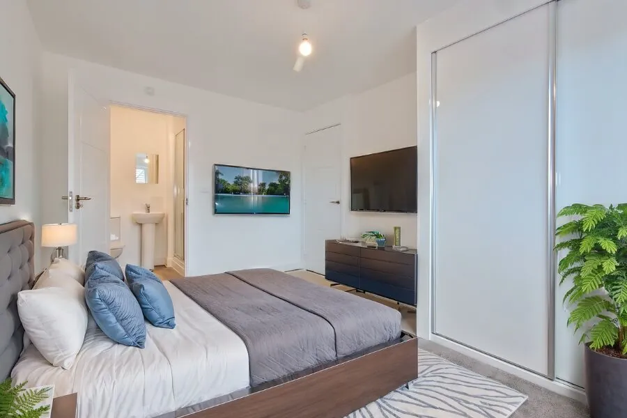 mylne II bedroom ensuite