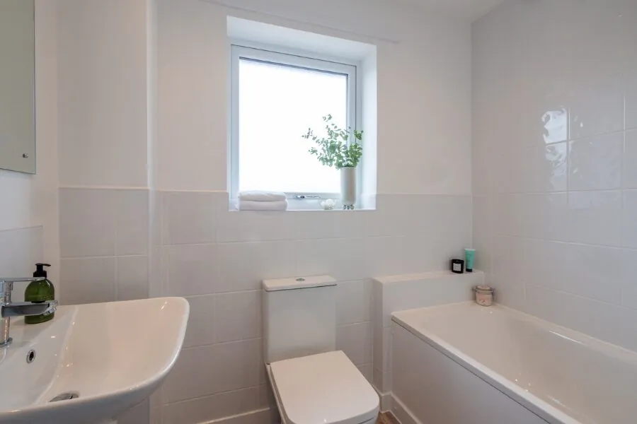 fitted white bathroom