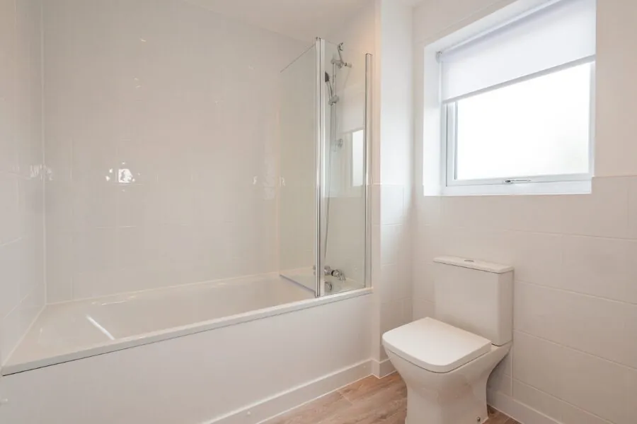 fitted white bathroom