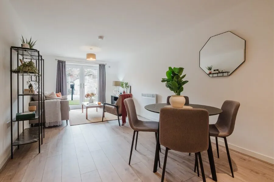 Clove lounge and dining