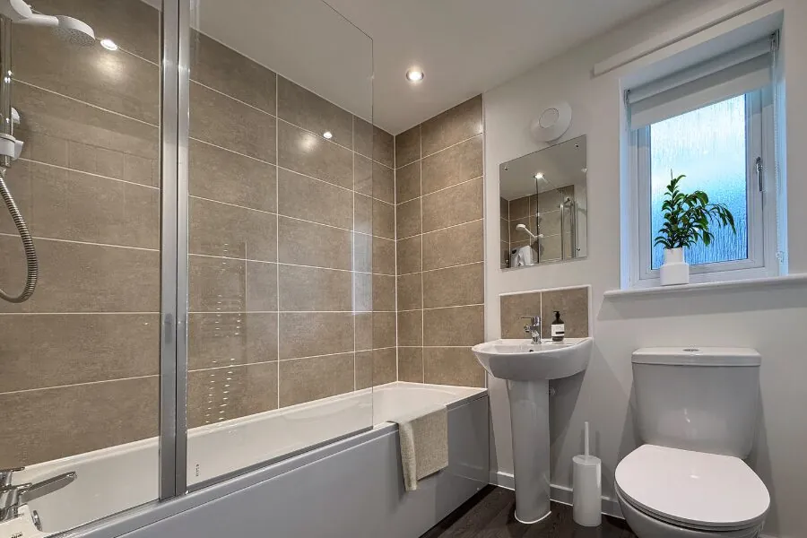 whinfell bathroom