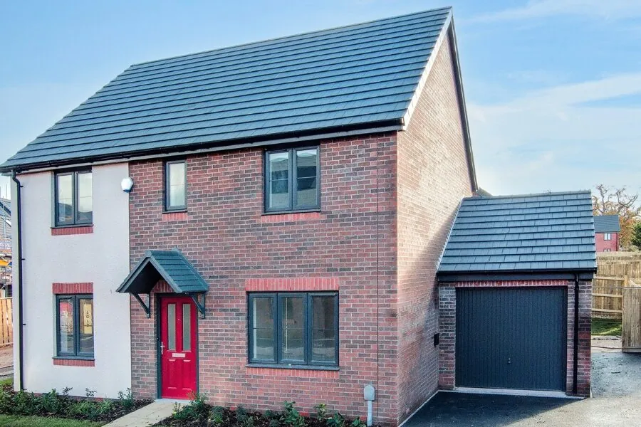 whiteleaf exterior feat image