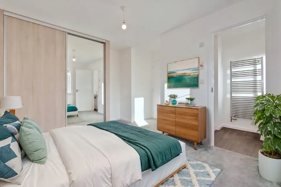 whiteleaf bedroom ensuite