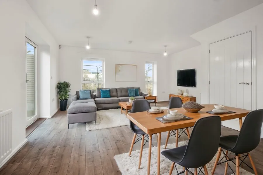 gilston living dining area