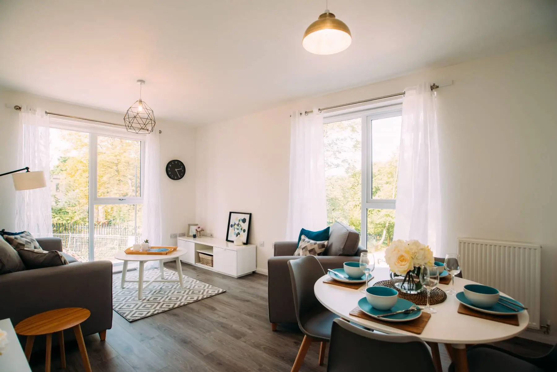 Ash living dinning area