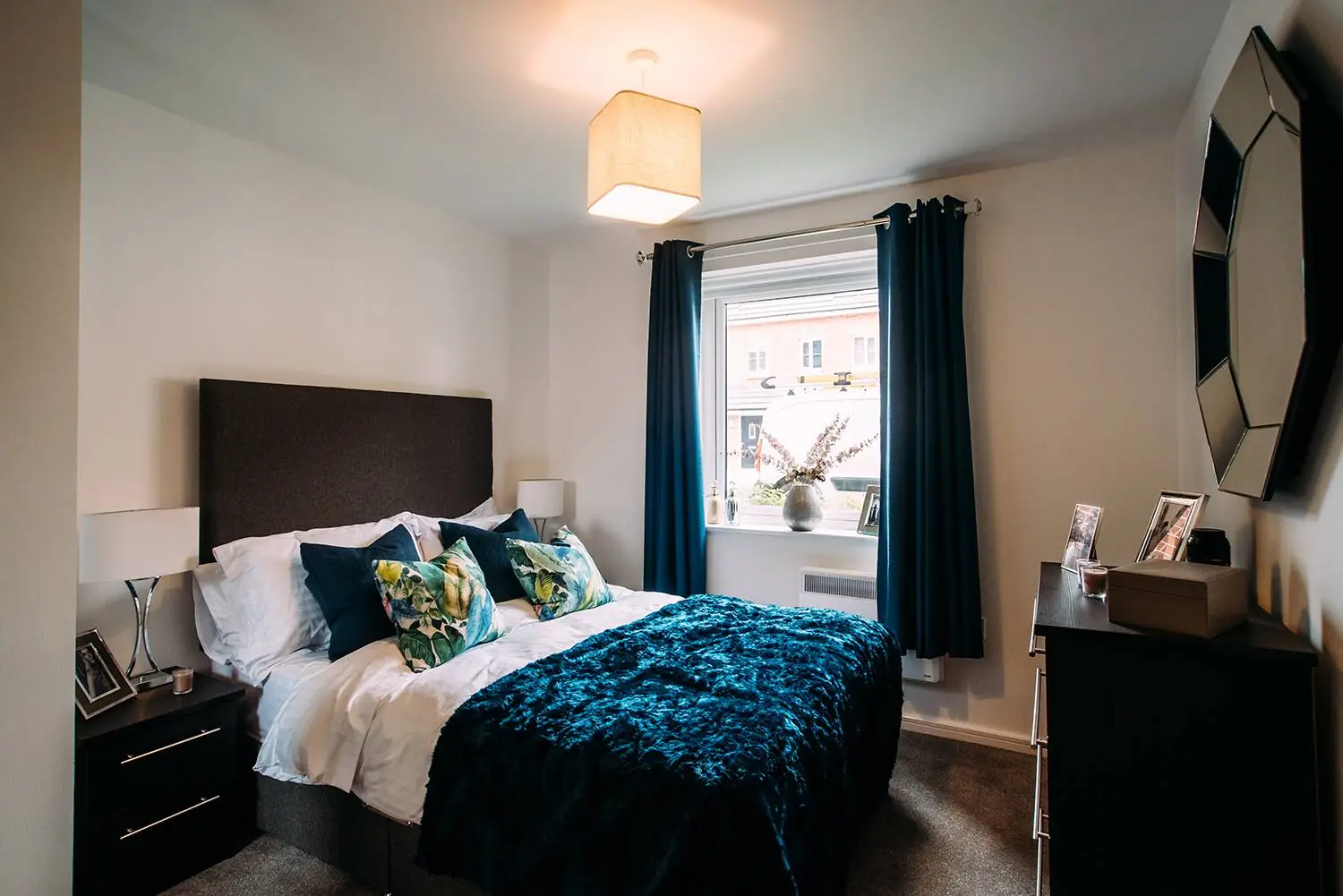 alder bedroom